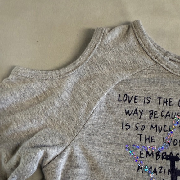 Tommy Hilfiger - Grey Top with Blue Striped Ruffle - Picture 4 of 5